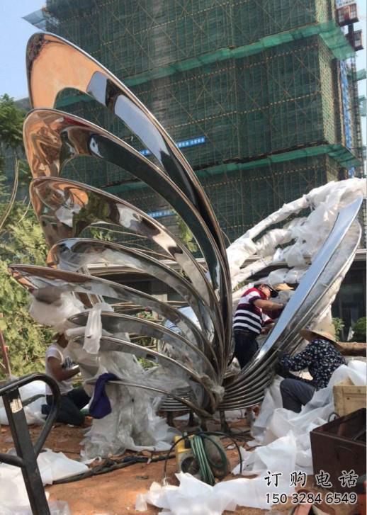 異形蝴蝶雕塑 公園鏤空擺件 戶外鏡面蝴蝶雕塑廠家