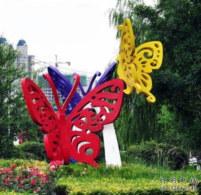 鏤空蝴蝶雕塑 噴漆草地擺件 戶外別墅區蝴蝶雕塑廠家