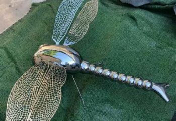 戶外蜻蜓雕塑 草地異形小品 住宅小區(qū)鏤空蜻蜓雕塑廠家