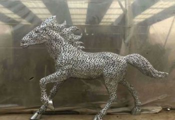 街道馬雕塑廠(chǎng)家 創(chuàng)意村口小品 酒店鏤空馬雕塑