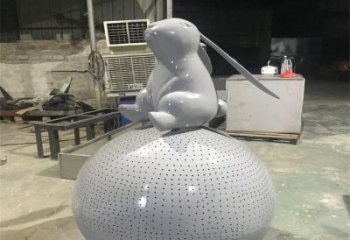 戶外玉兔雕塑廠家 戶外抽象小品 酒店鏤空玉兔雕塑