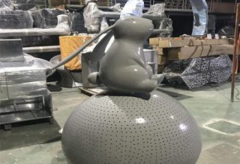 噴漆玉兔雕塑廠家 卡通廣場小品 戶外大型玉兔雕塑