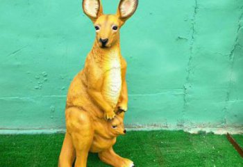 噴漆袋鼠雕塑廠家 卡通廣場(chǎng)小品 草地仿真袋鼠雕塑