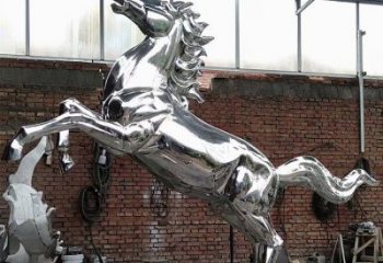鍛造奔馬雕塑廠家 現代創意擺件 廣場鏡面奔馬雕塑
