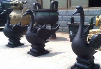 街道鴨子雕塑廠家 創(chuàng)意村口小品 酒店仿古鴨子雕塑