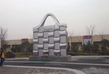 戶外提包雕塑廠家 噴漆小品 大型不銹鋼提包雕塑生產