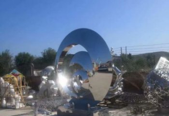 創(chuàng)意圓盤雕塑廠家 鏡面小品 公園不銹鋼圓盤雕塑廠