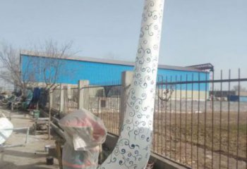 戶外湯匙雕塑廠家 噴漆小品 抽象不銹鋼湯匙雕塑廠