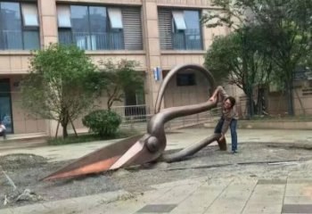 現(xiàn)代剪刀雕塑廠家 大型別墅區(qū)擺件 抽象不銹鋼剪刀雕塑廠