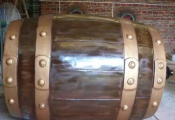 烤漆酒桶雕塑廠家 抽象廣場小品 戶外酒桶雕塑廠