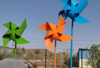 步行街風車雕塑制作廠家 游樂場風動雕塑 鑄造旋轉雕塑