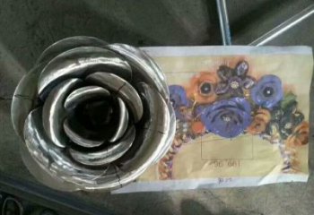 月季花雕塑供應,城市雕塑,不銹鋼月季花雕塑制造廠家