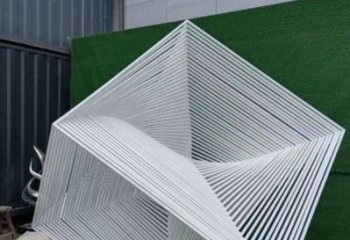 酒店正方形雕塑