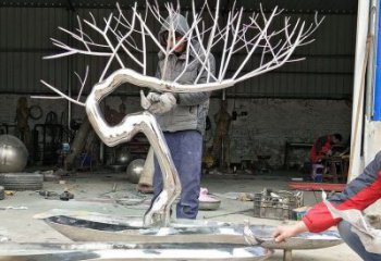 景觀場(chǎng)松樹(shù)雕塑