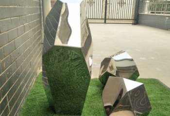 大門(mén)口石塊雕塑