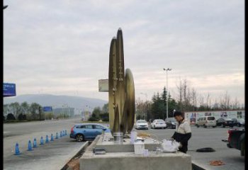 月亮雕塑生產(chǎn)，廣場(chǎng)雕塑，月亮水簾雕塑展品