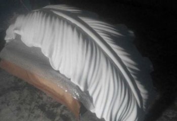 合肥羽毛雕塑供應，花園小品，酒店玻璃鋼羽毛雕塑展品