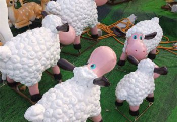 十堰小區小羊雕塑，彩繪動物雕塑，抽象效果