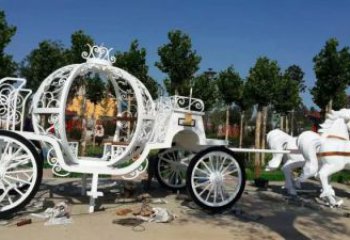 濟寧廣場馬車雕塑