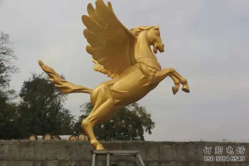 大渡口園林金馬雕塑